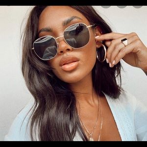 Quay Jezabell - Gold/Smoke